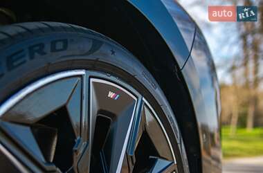 Седан BMW i7 2022 в 