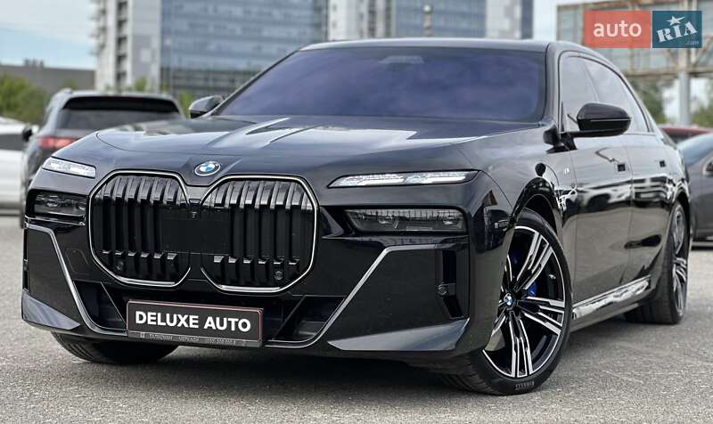 BMW i7 2023