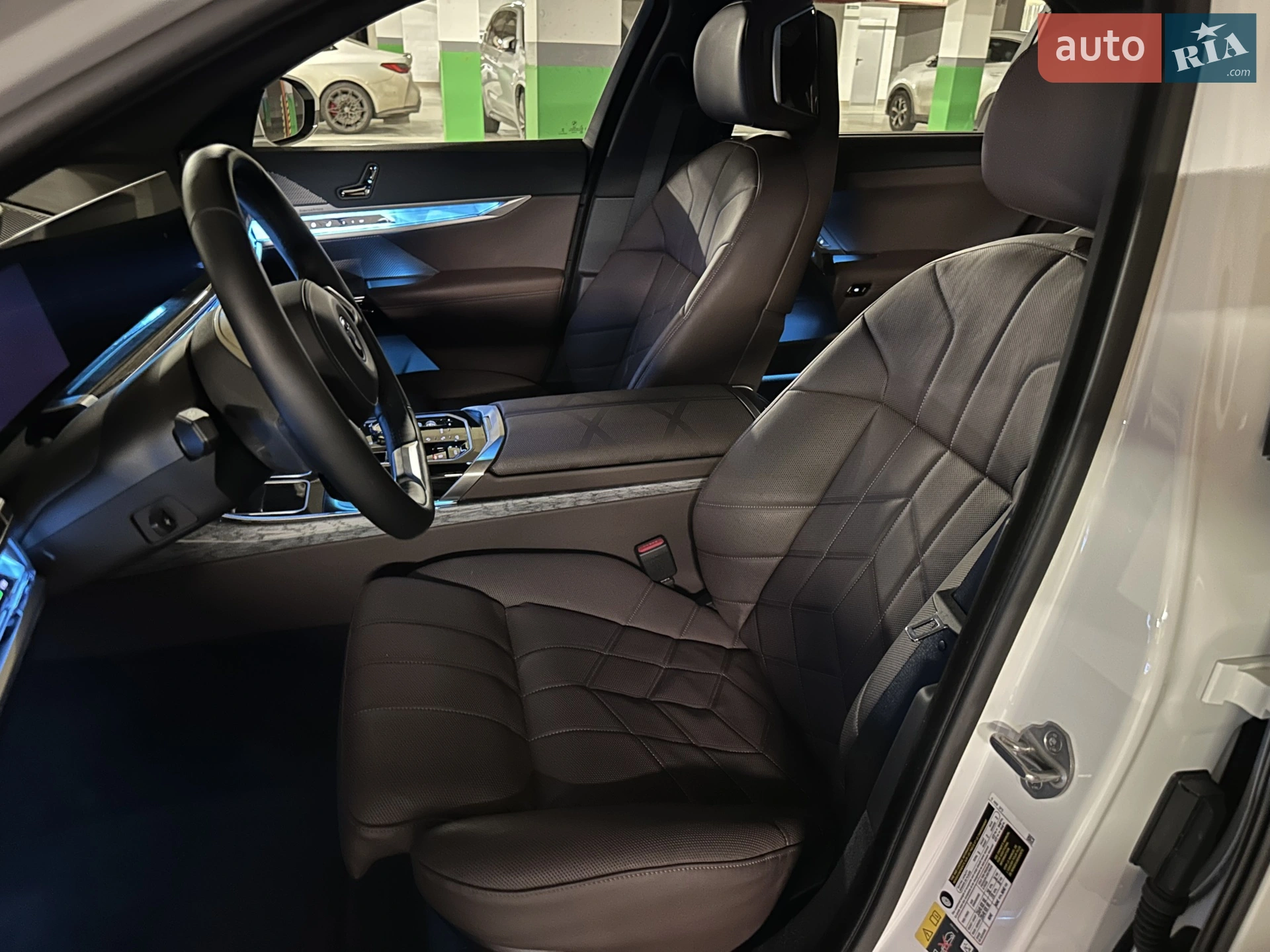 2023 BMW i7 - мініатюра 11