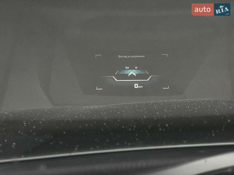 Седан BMW i7 2023 в Киеве