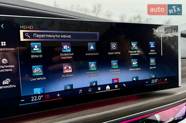 Седан BMW i7 2024 в Киеве