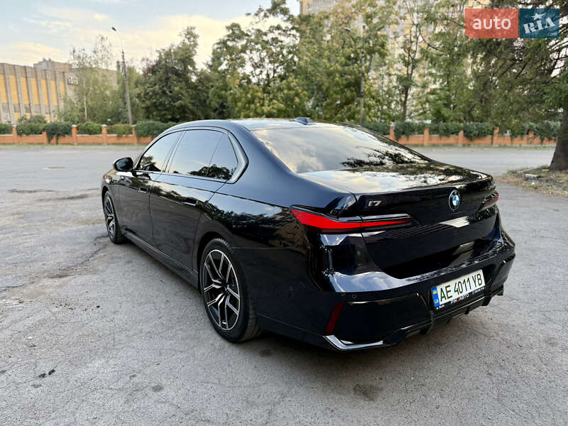 Седан BMW i7 2024 в Кривому Розі фото 7 Седан BMW i7 2024 в Кривому Розі
