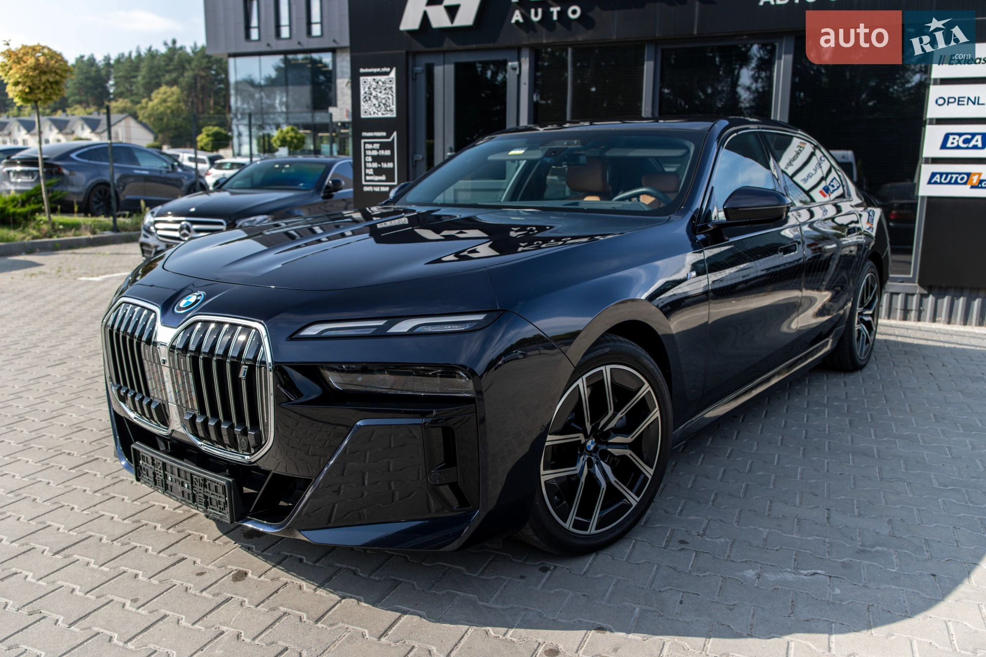2023 BMW i7 - мініатюра 3