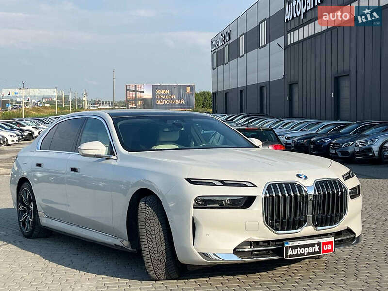 Седан BMW i7 2023 в Львове фото 17 Седан BMW i7 2023 в Львове