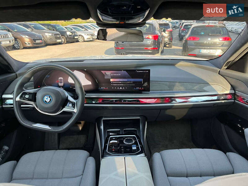 Седан BMW i7 2023 в Львове фото 40 Седан BMW i7 2023 в Львове