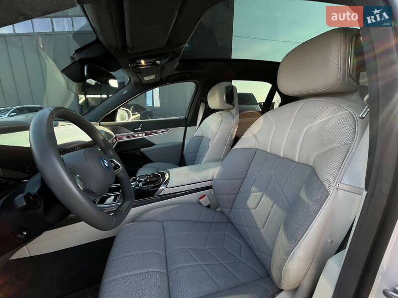 Седан BMW i7 2023 в Львове фото 44 Седан BMW i7 2023 в Львове