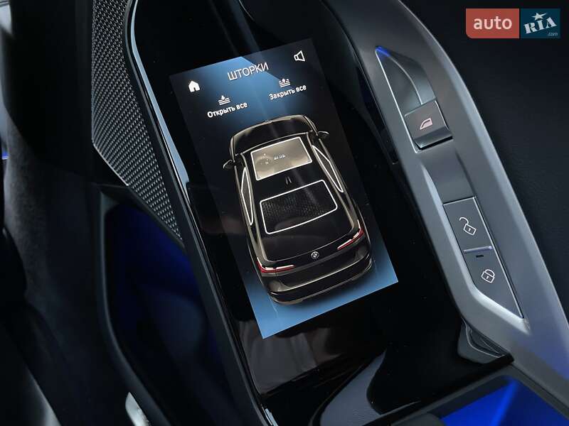 Седан BMW i7 2023 в Киеве