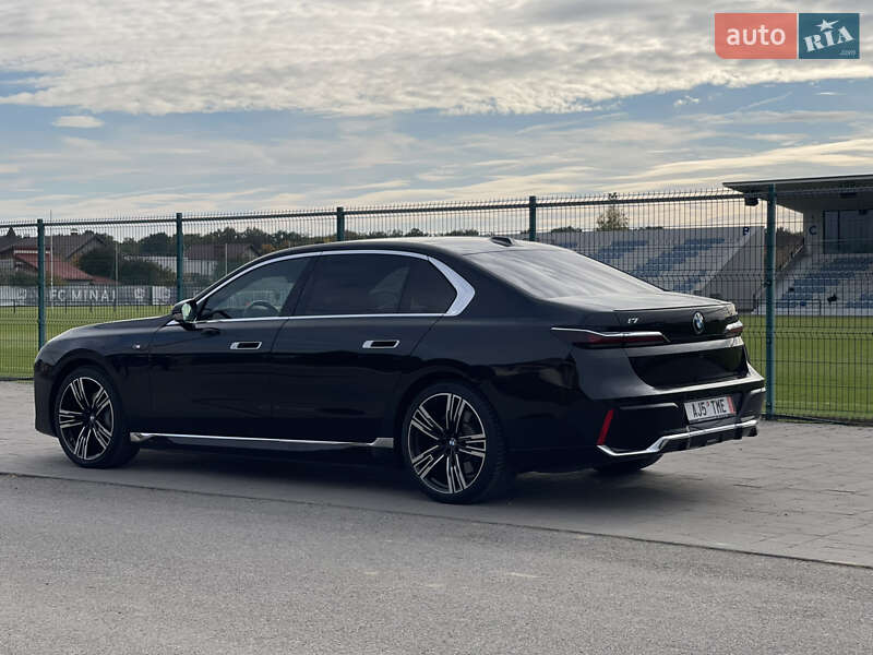 Седан BMW i7 2024 в Ужгороде фото 23 Седан BMW i7 2024 в Ужгороде