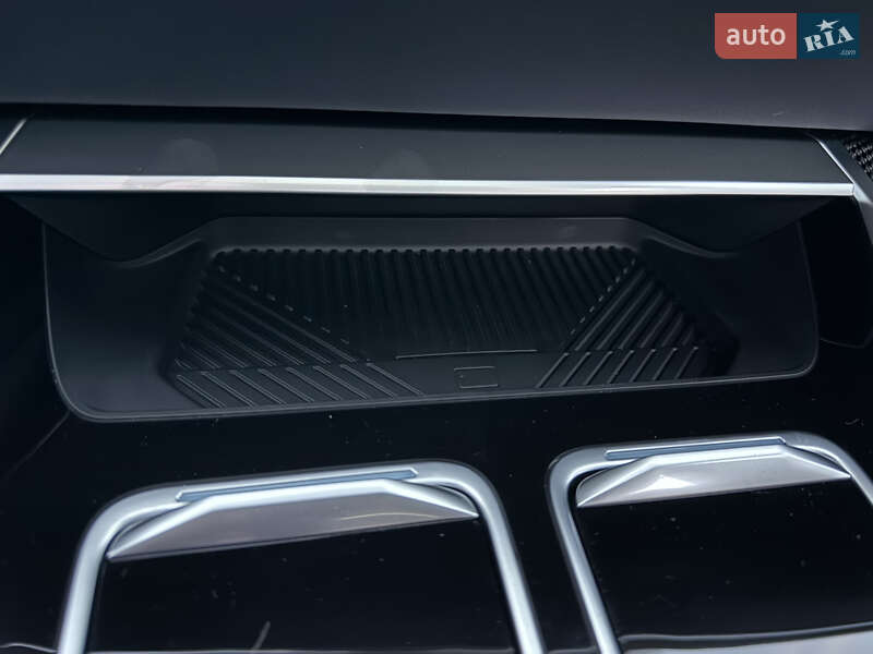 Седан BMW i7 2025 в Киеве фото 102 Седан BMW i7 2025 в Киеве