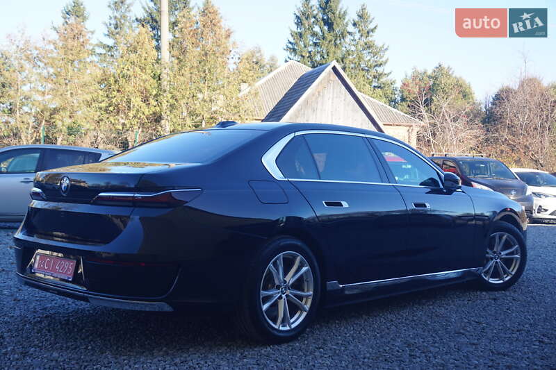 Седан BMW i7 2024 в Самборе фото 7 Седан BMW i7 2024 в Самборе