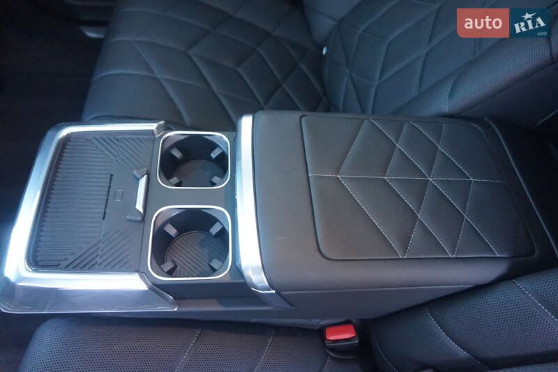 Седан BMW i7 2024 в Самборе фото 55 Седан BMW i7 2024 в Самборе