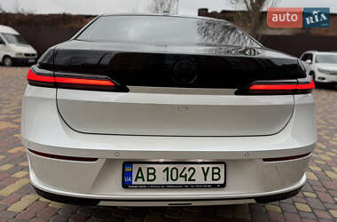 Седан BMW i7 2023 в Вінниці