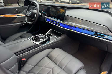 Седан BMW i7 2023 в Вінниці