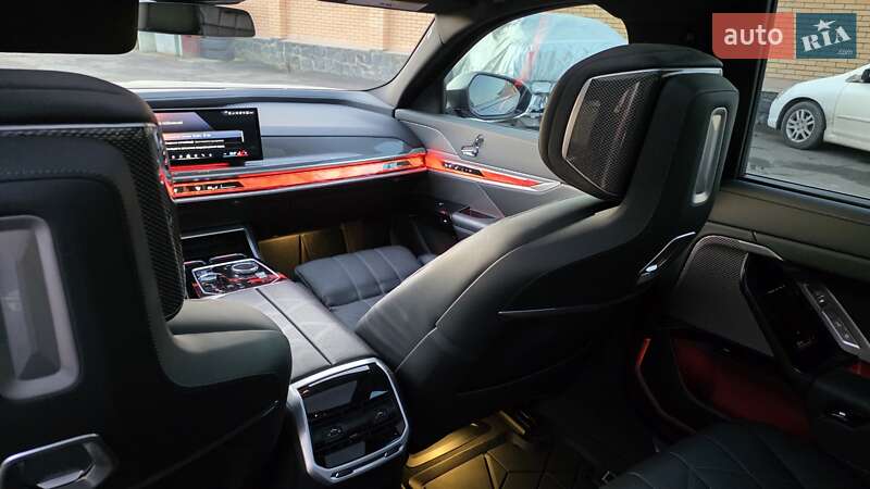 Седан BMW i7 2023 в Владимире фото 22 Седан BMW i7 2023 в Владимире
