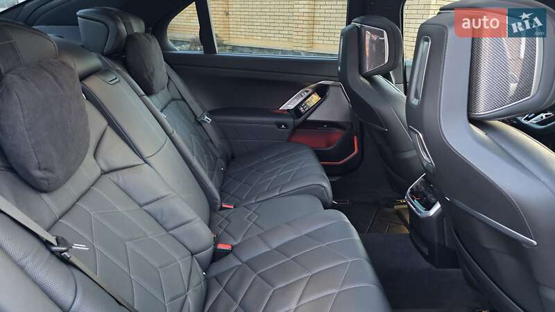 Седан BMW i7 2023 в Владимире фото 28 Седан BMW i7 2023 в Владимире