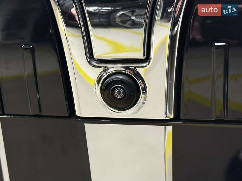 Седан BMW i7 2023 в Киеве