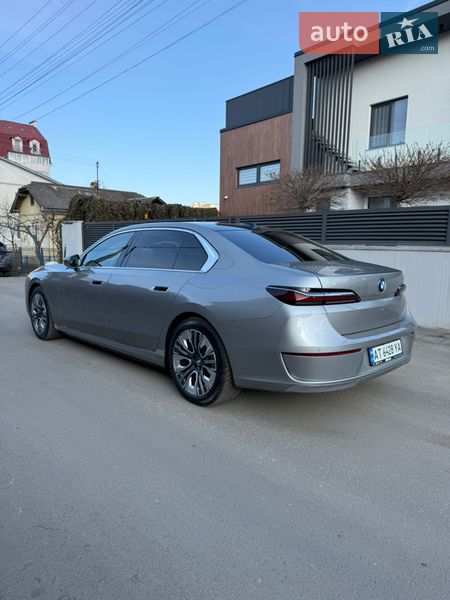 Седан BMW i7 2023 в Ивано-Франковске