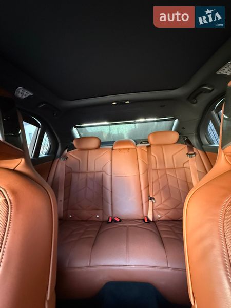 Седан BMW i7 2023 в Ивано-Франковске