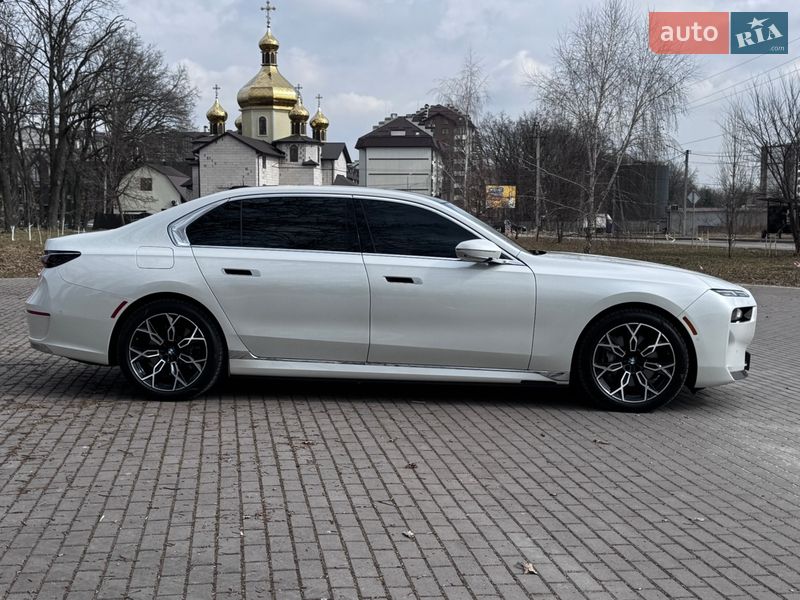 Седан BMW i7 2023 в Києві фото 5 Седан BMW i7 2023 в Києві