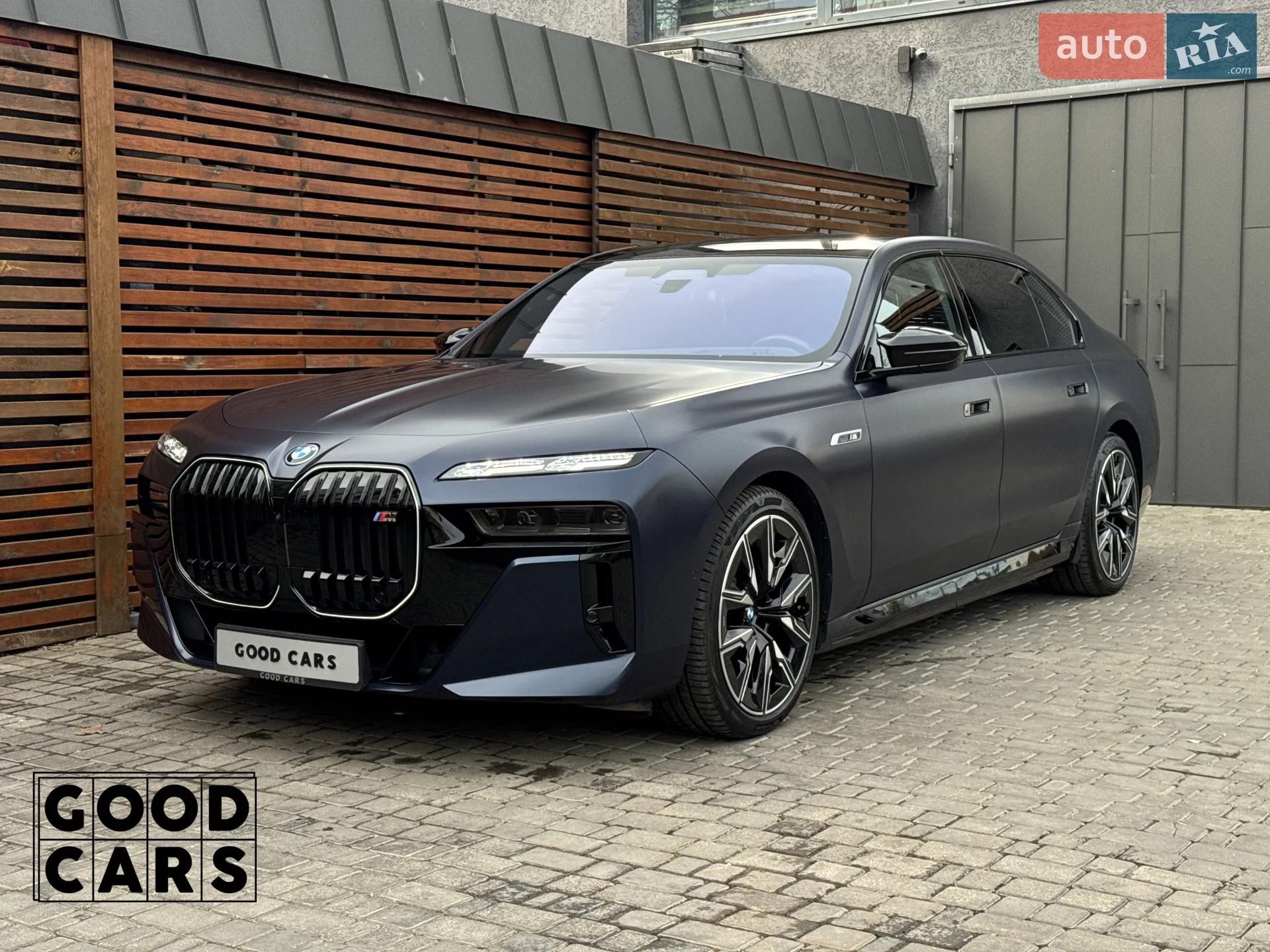 2023 BMW i7 - мініатюра 3