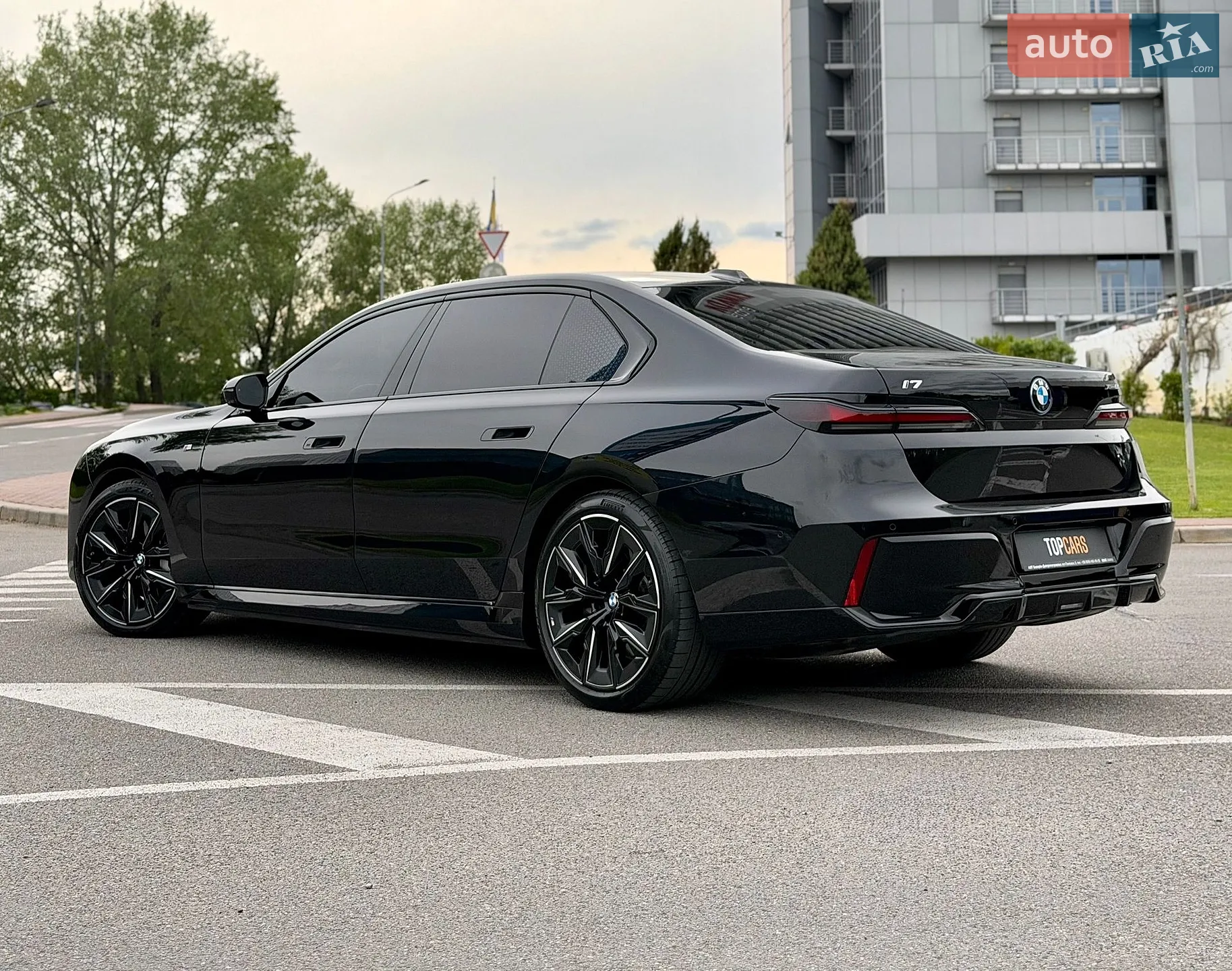 2023 BMW i7 - мініатюра 11