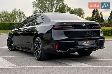 Седан BMW i7 2023 в Києві