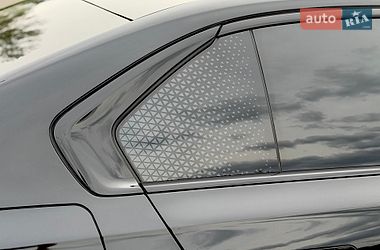 Седан BMW i7 2023 в Києві