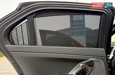 Седан BMW i7 2023 в Києві