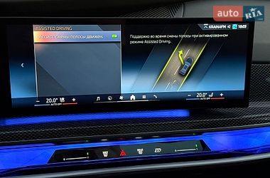 Седан BMW i7 2023 в Києві