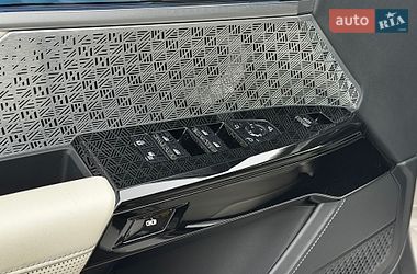 Седан BMW i7 2022 в Івано-Франківську