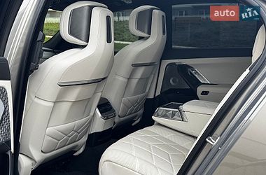 Седан BMW i7 2022 в Івано-Франківську