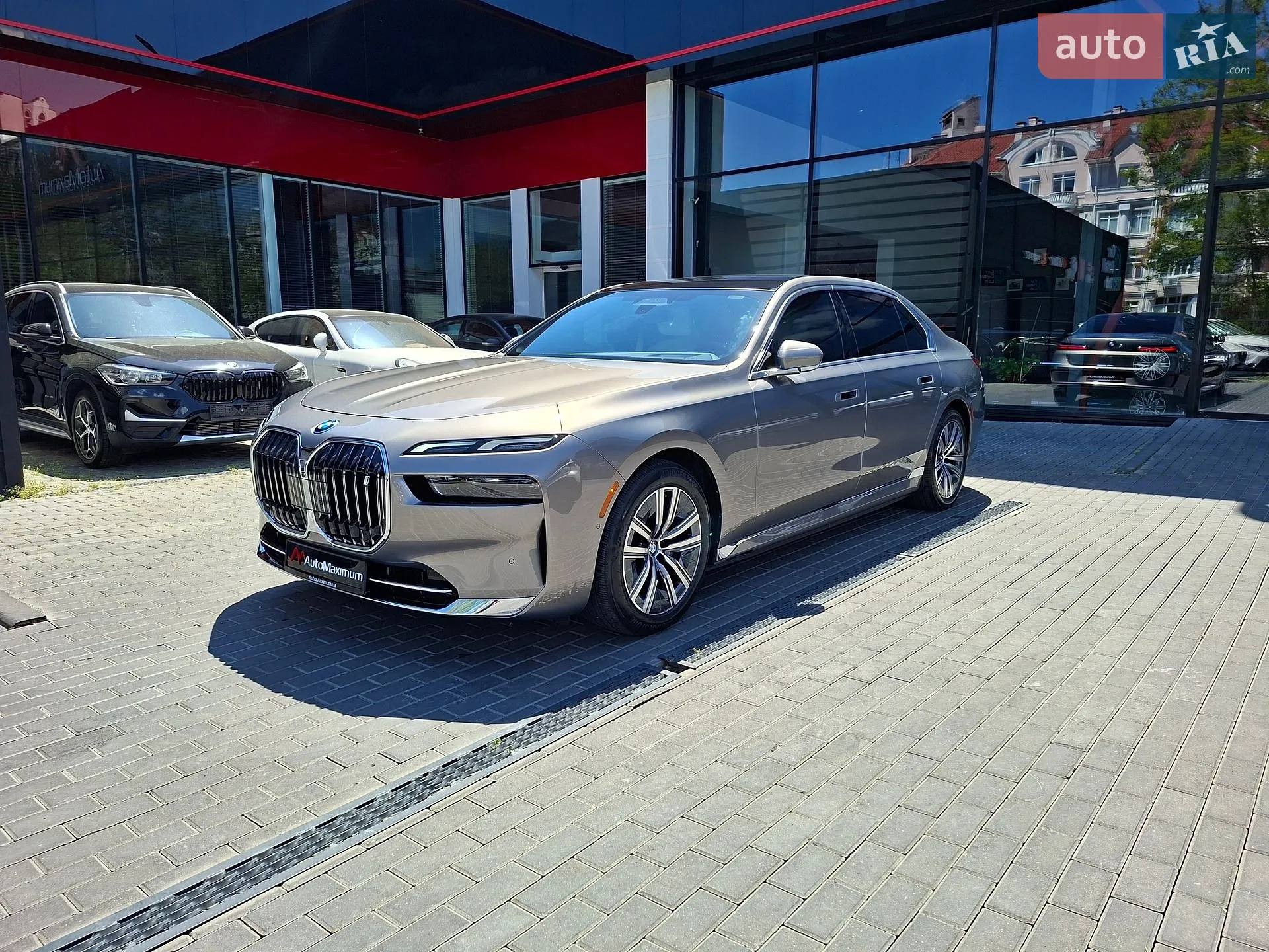 2023 BMW i7 - мініатюра 8