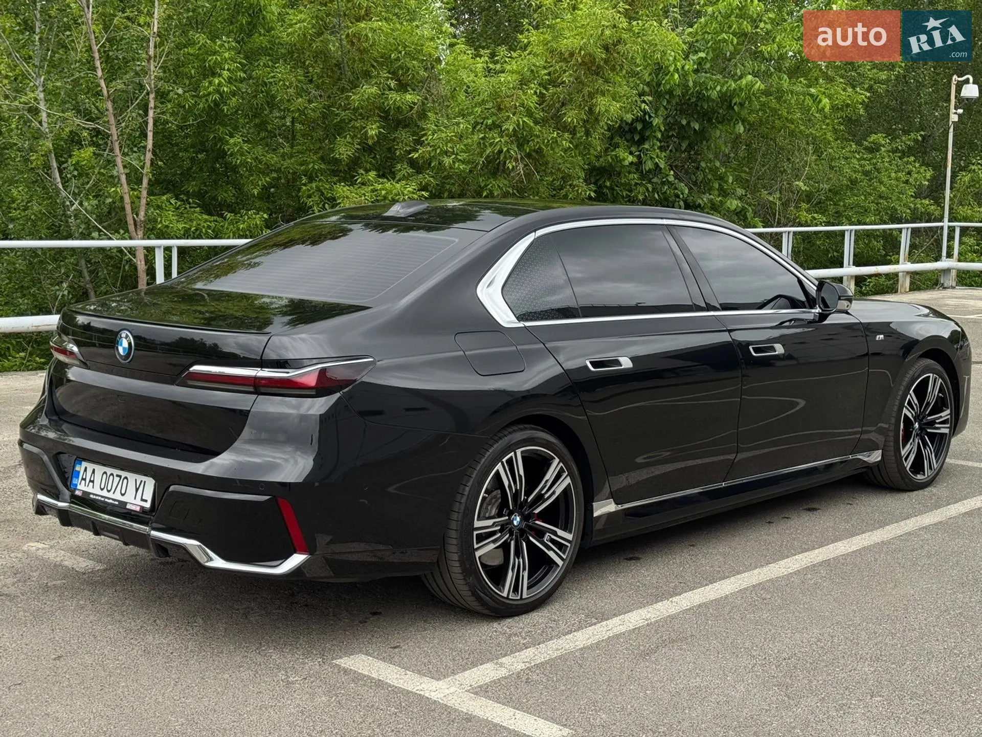 2023 BMW i7 - мініатюра 9