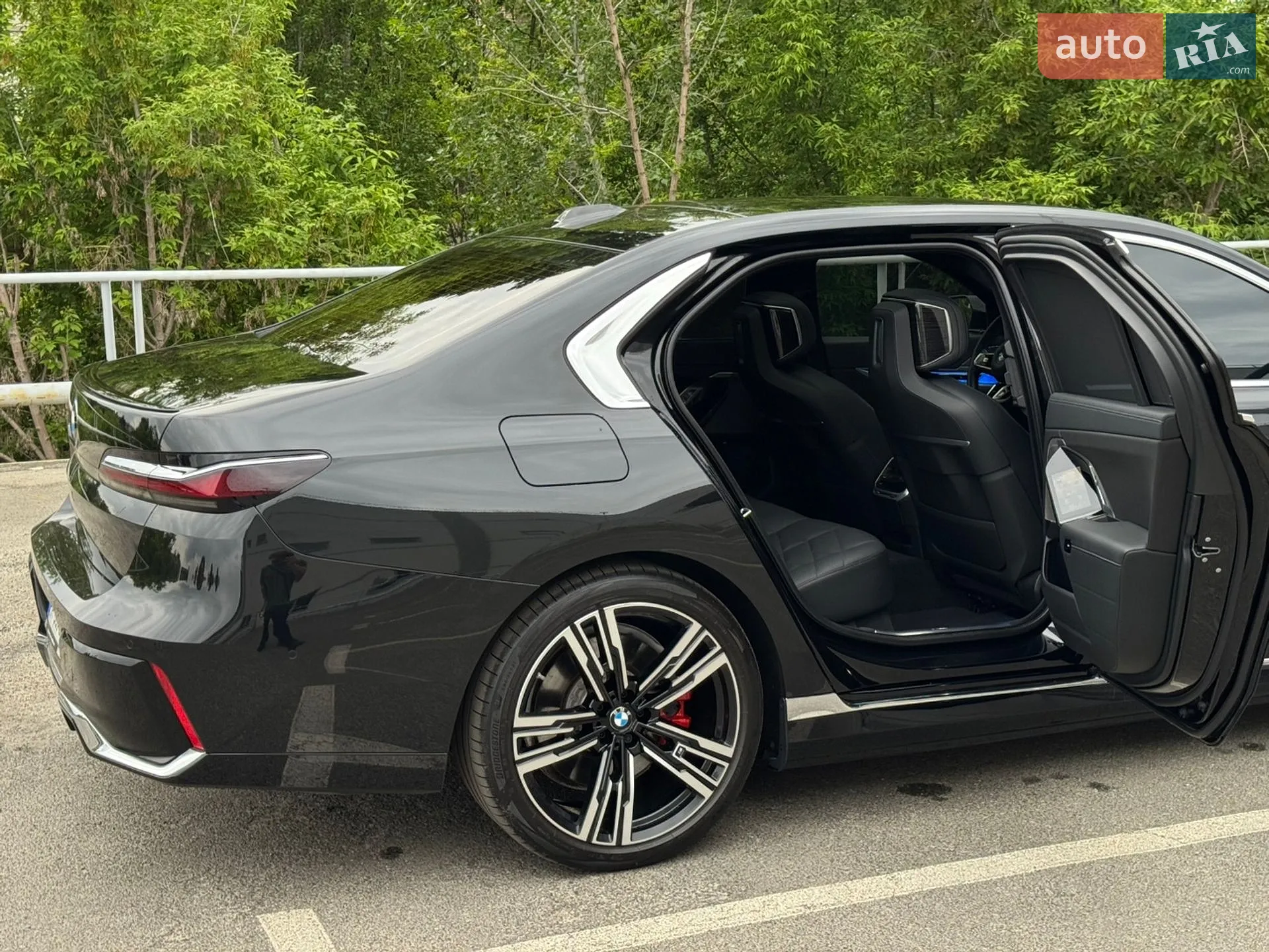 2023 BMW i7 - мініатюра 61