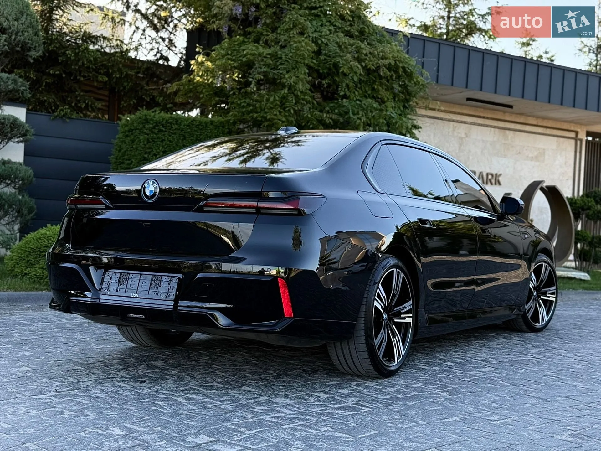 2023 BMW i7 - мініатюра 19