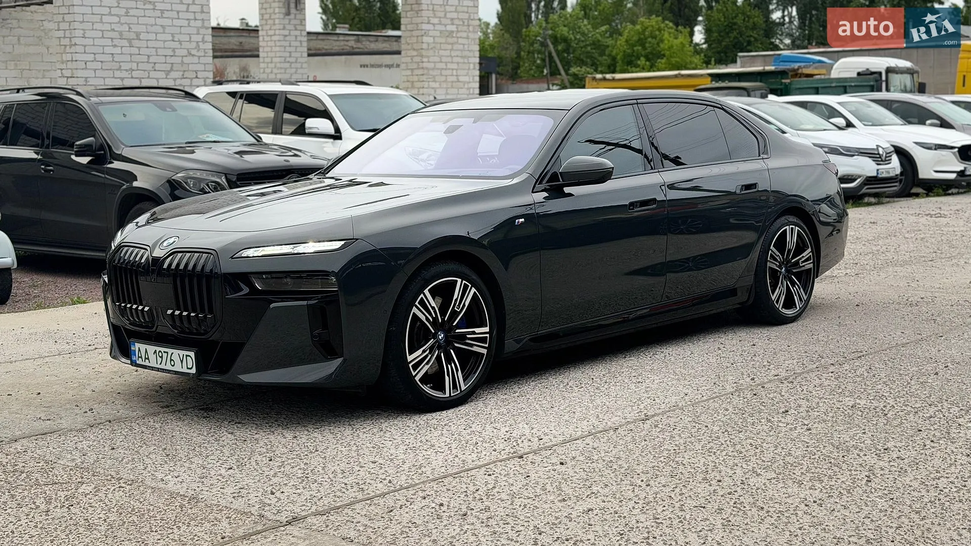 2022 BMW i7 - мініатюра 3
