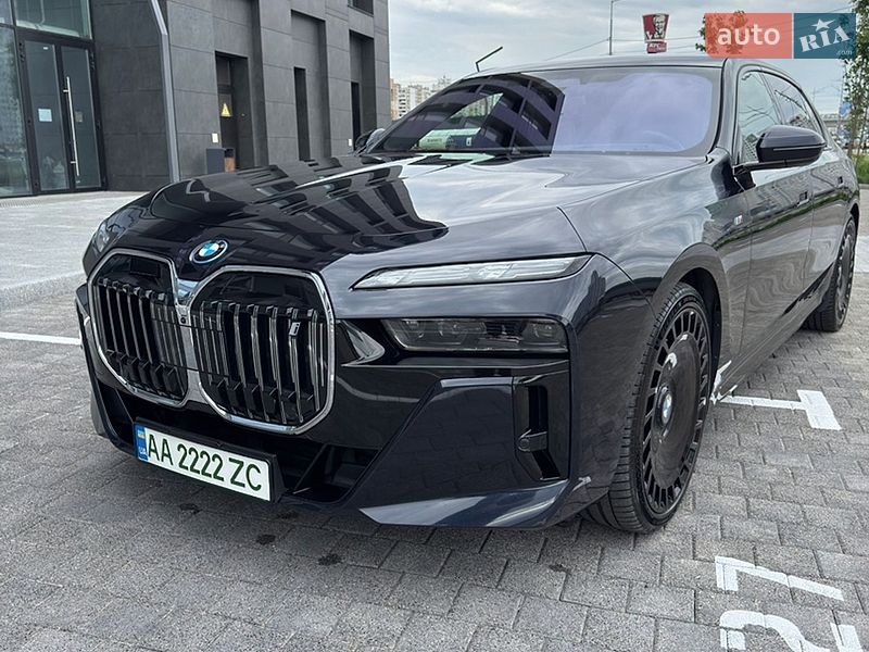 Седан BMW i7 2024 в Киеве фото 16 Седан BMW i7 2024 в Киеве