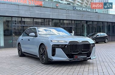 Седан BMW i7 2023 в Києві