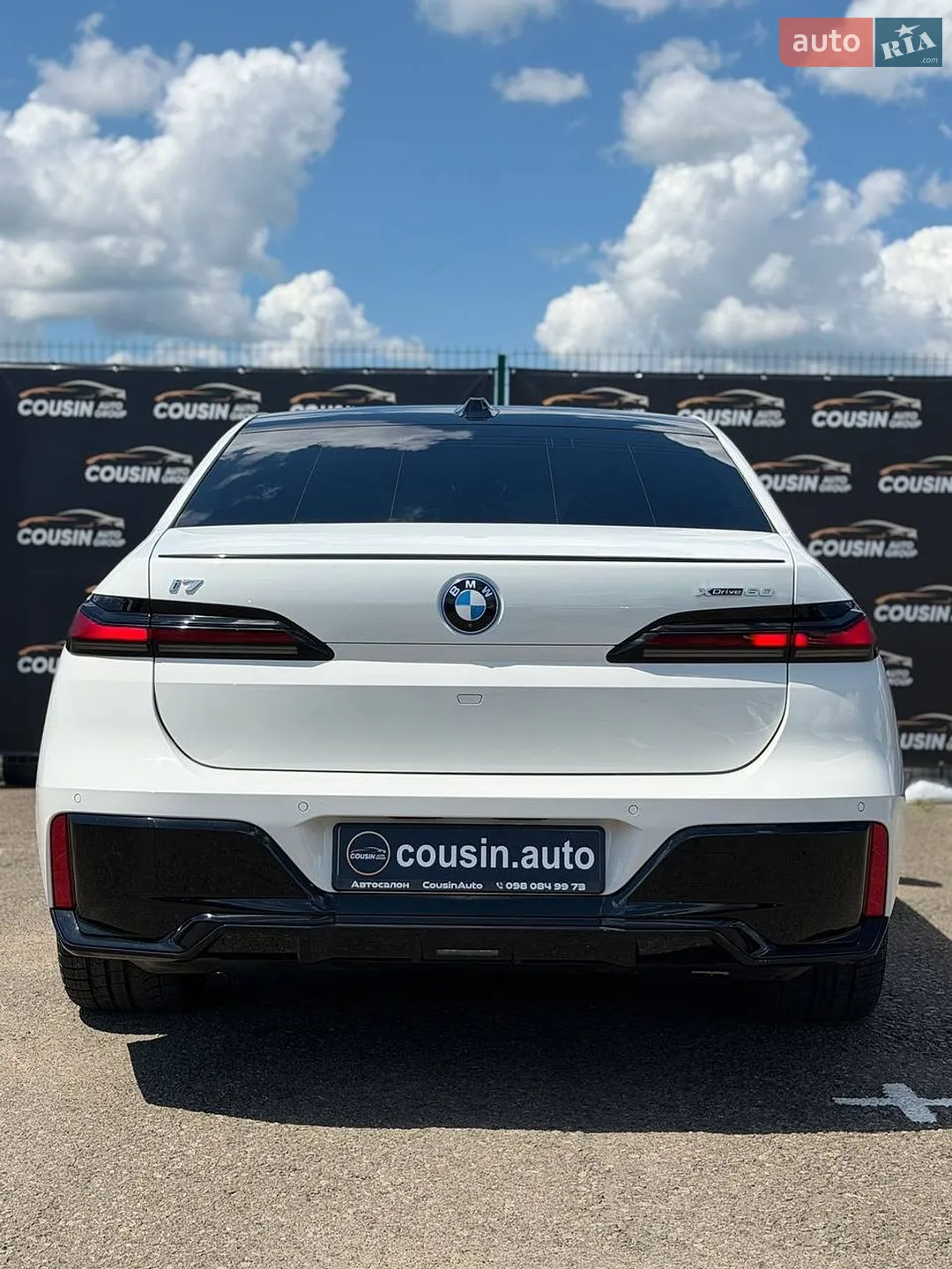 2023 BMW i7 - мініатюра 9