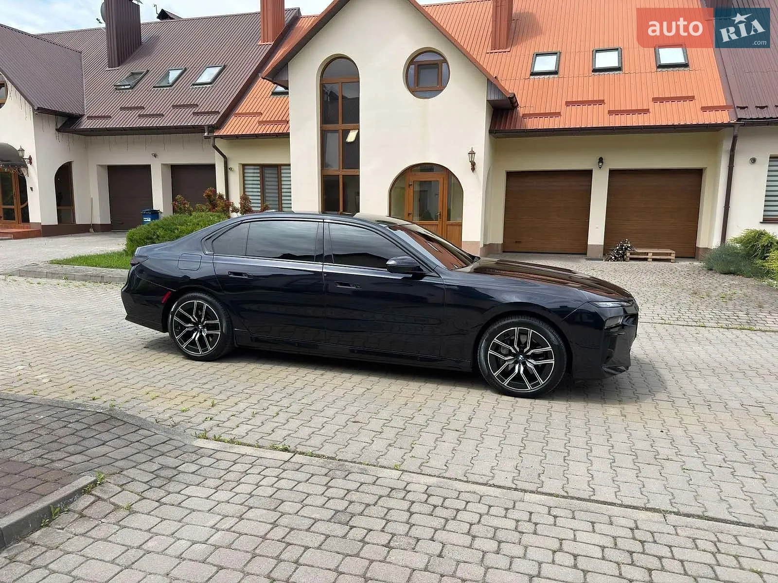 2022 BMW i7 - мініатюра 13