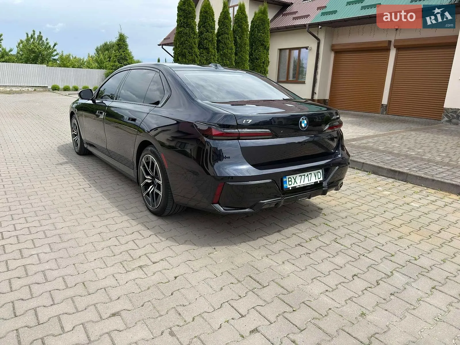 2022 BMW i7 - мініатюра 22