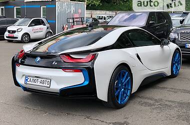 Купе BMW i8 2014 в 