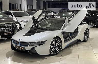 Купе BMW i8 2014 в 