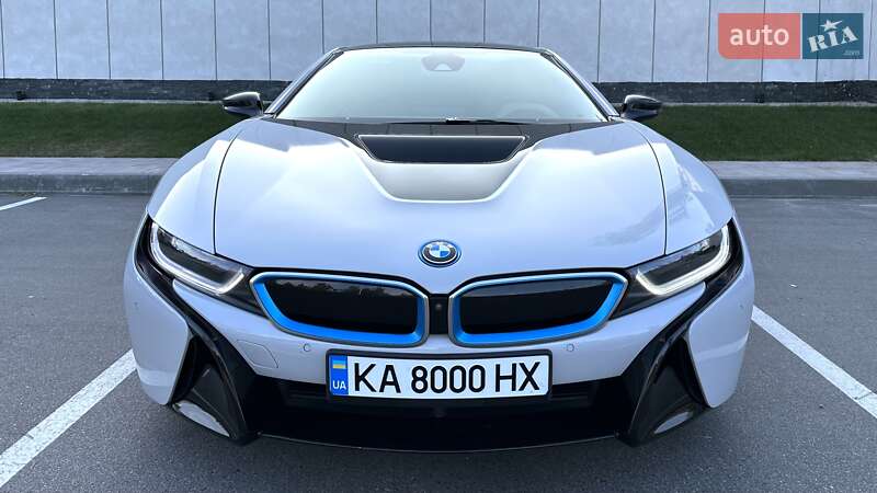 Купе BMW i8 2016 в Киеве
