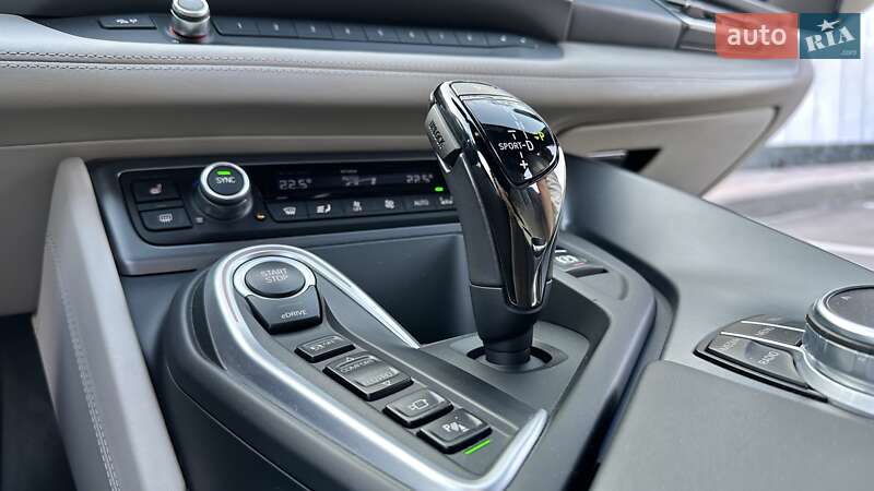 Купе BMW i8 2016 в Киеве