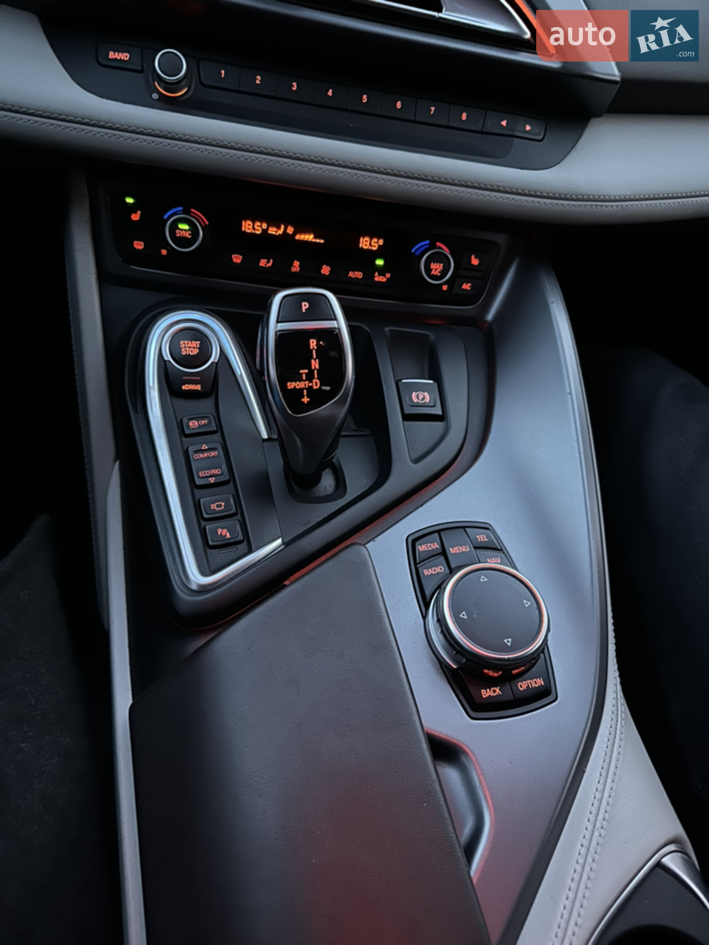 2016 BMW i8 - мініатюра 22