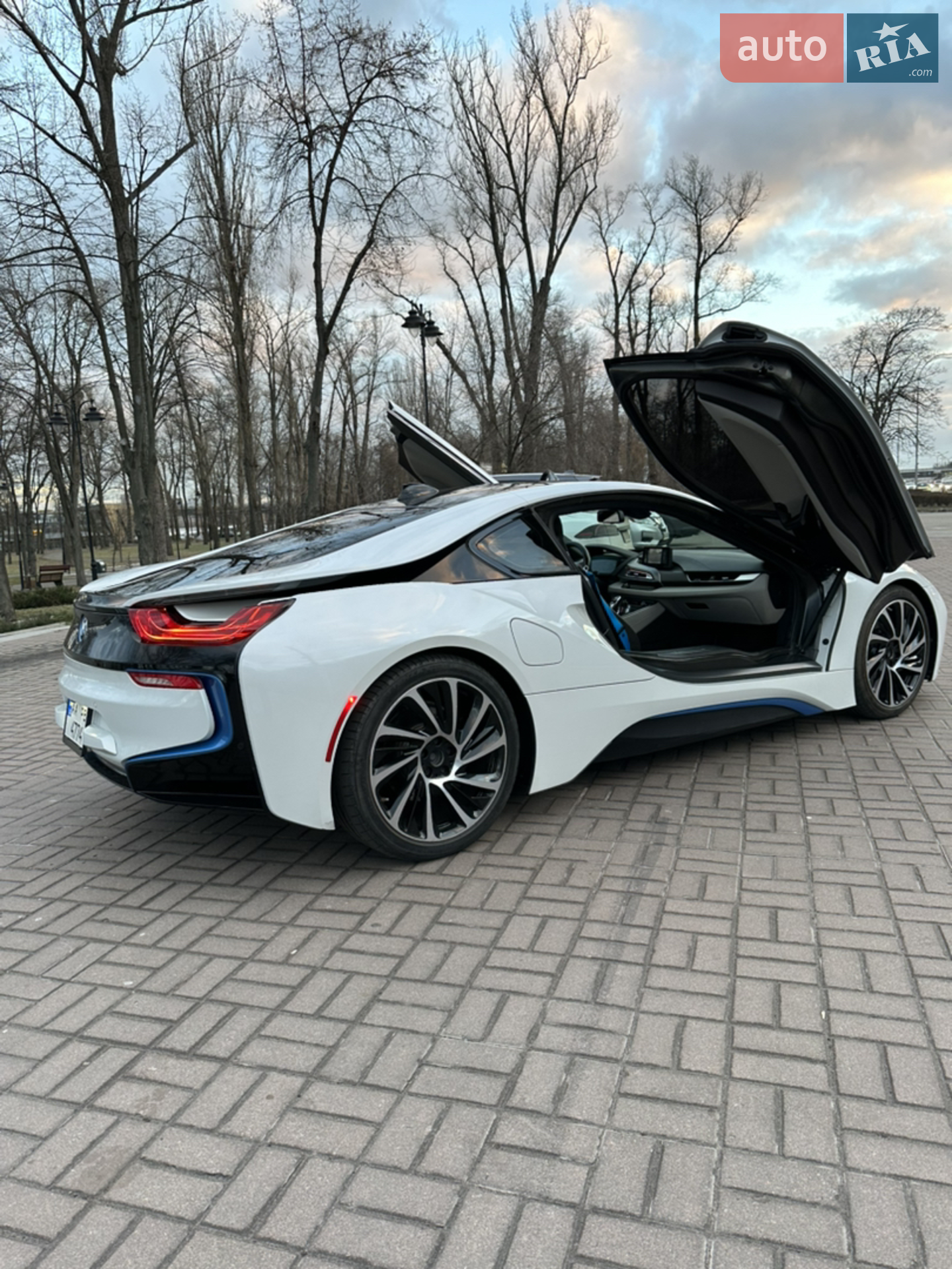 2016 BMW i8 - мініатюра 5