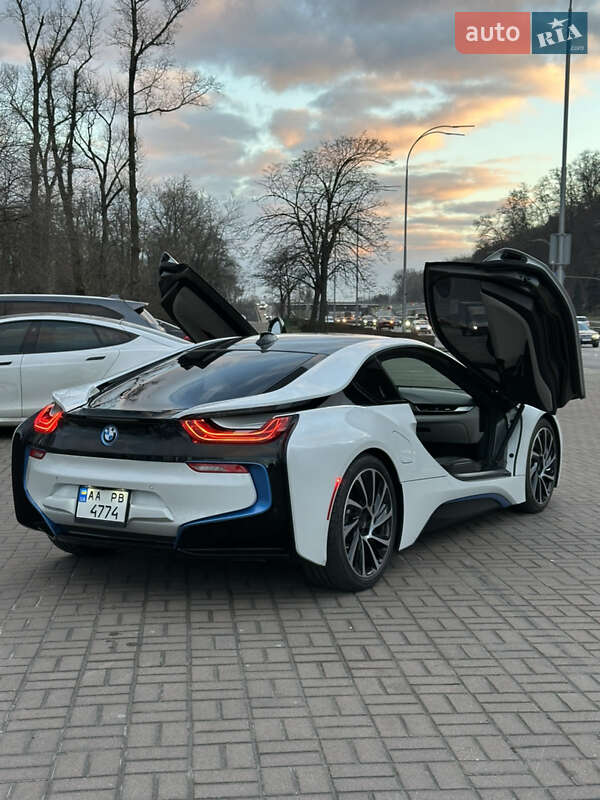 Купе BMW i8 2016 в Києві
