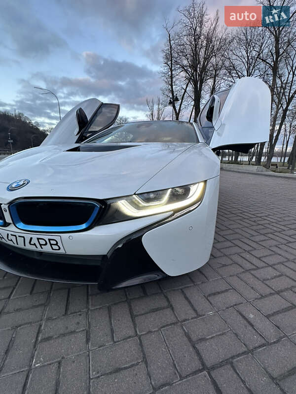 Купе BMW i8 2016 в Києві