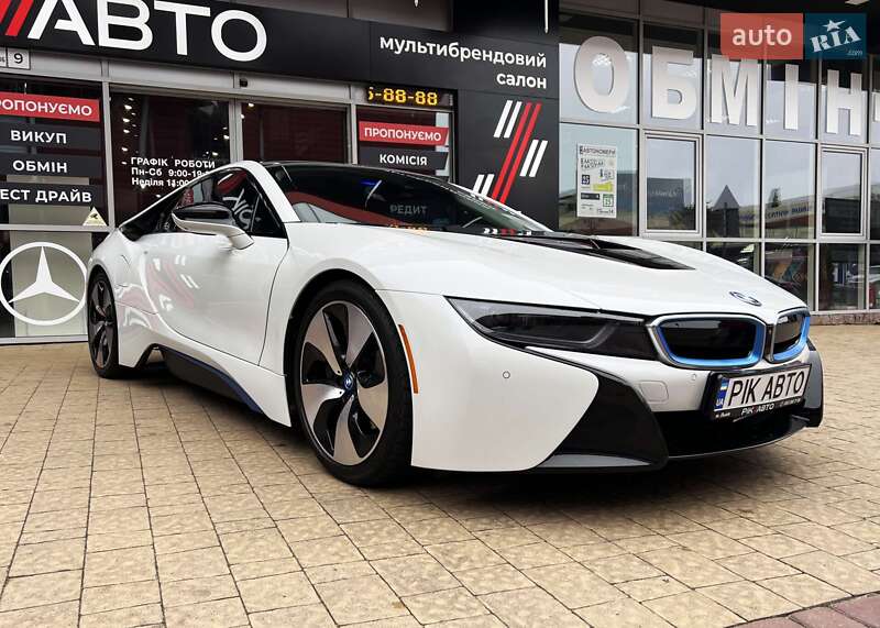 Купе BMW i8 2014 в Львове